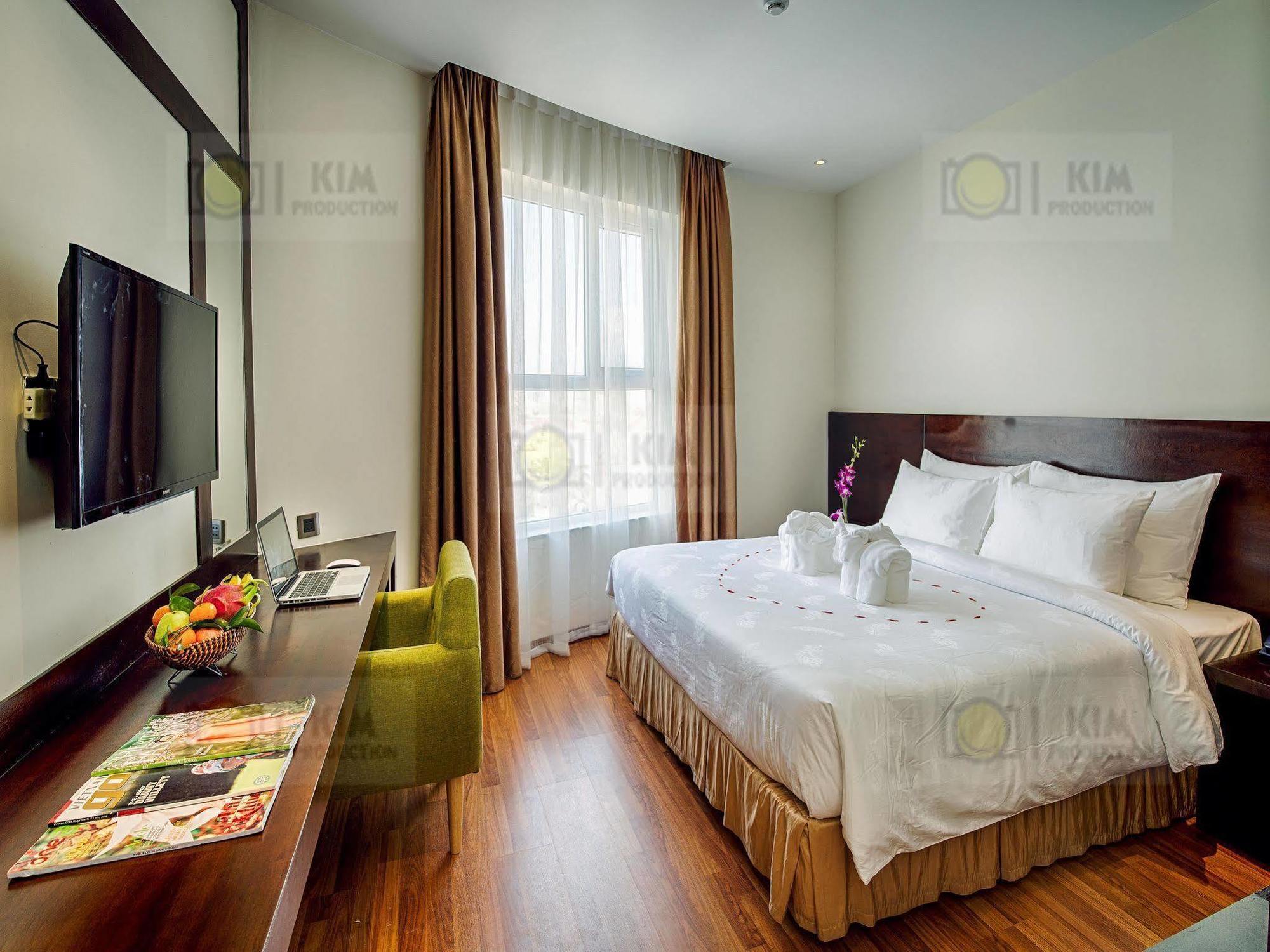 Sofia Suite Hotel Danang Экстерьер фото